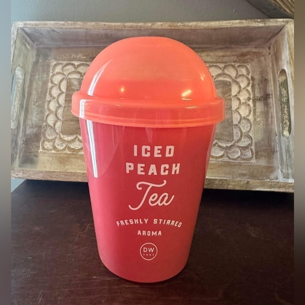 NEW DW HOME ICED PEACH TEA FRESHLY STIRRED AROMA CANDLE